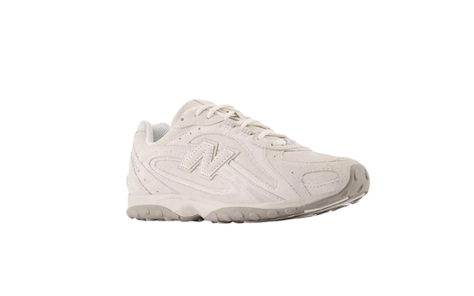 New Balance 204L Beige/Off White