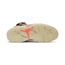 Travis Scott x Air Jordan 6 British Khaki - imagem 4