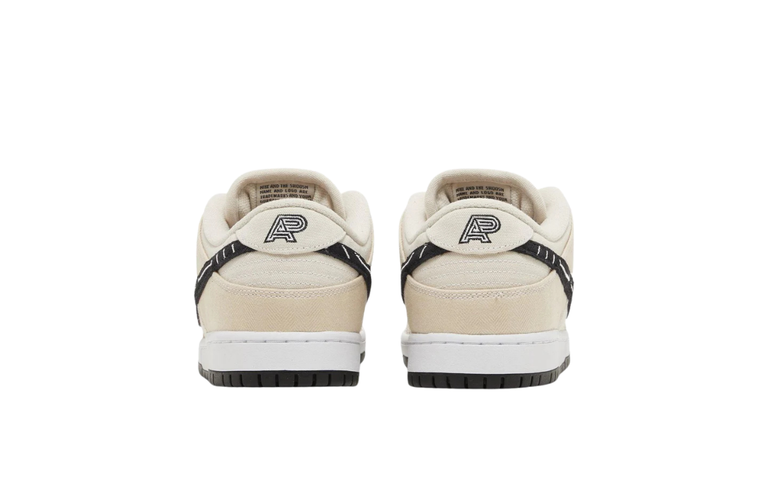 Albino & Preto x Nike Dunk Low Pearl White - imagem 3