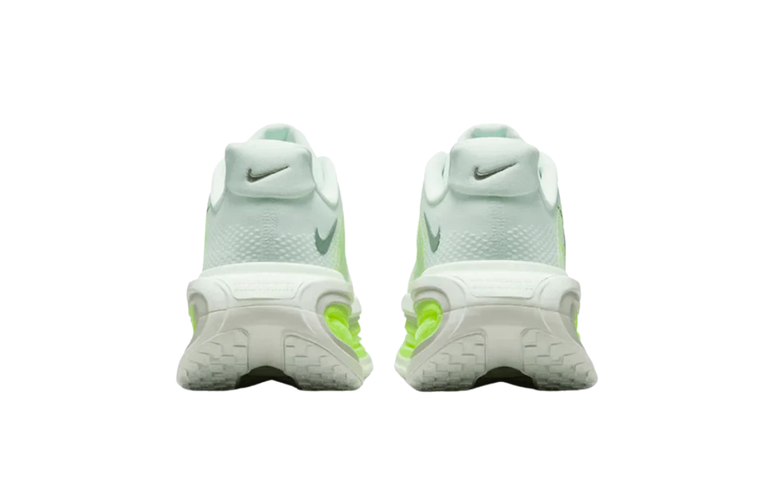 Nike Vomero Premium Barely Volt - imagem 3