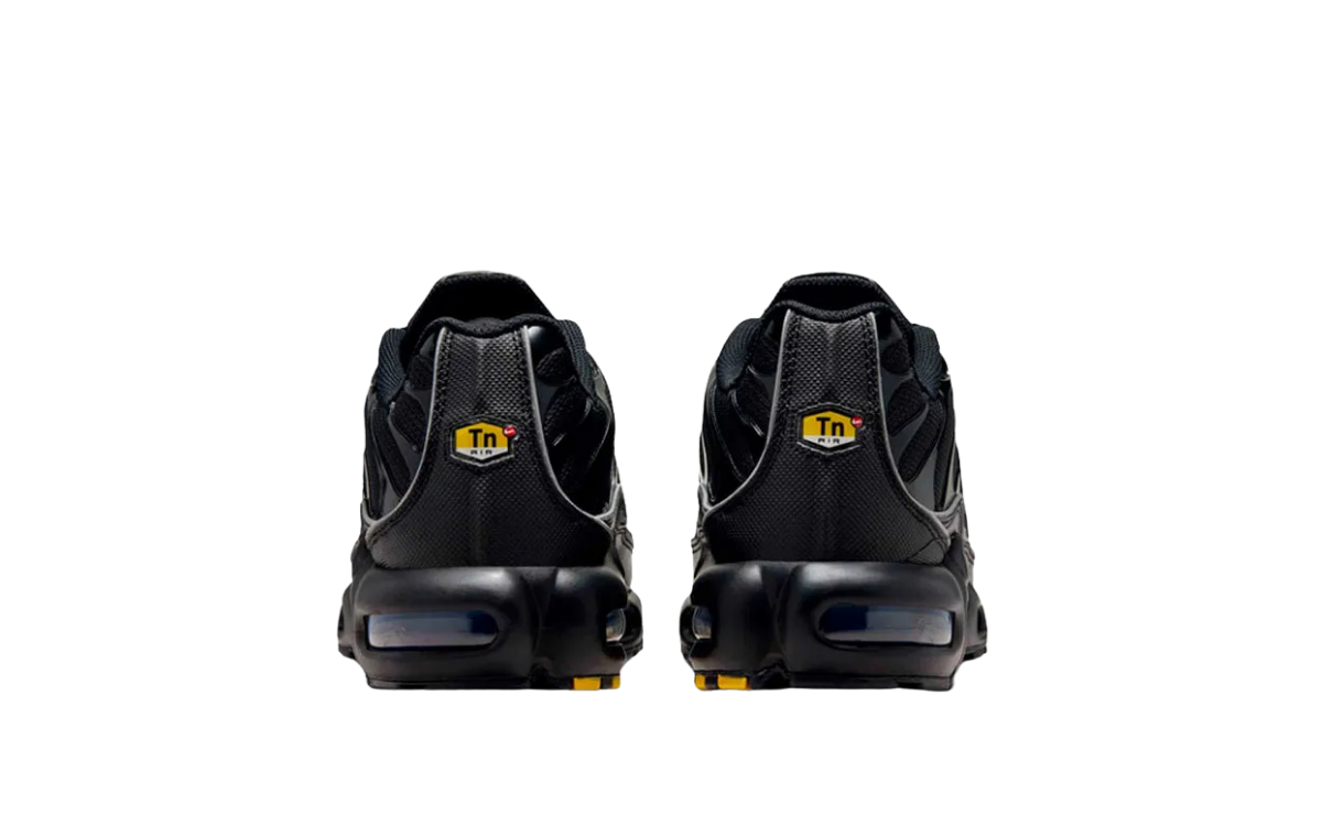 Nike Air Max Plus Triple Black - imagem 4