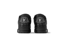 Louis Vuitton Trainer Black Embossed Monogram - imagem 4