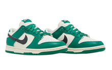 Nike Dunk Low SE Lottery Pack Malachite Green - imagem 2
