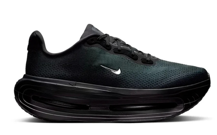 Nike Vomero Premium SP Black/Chrome Swoosh