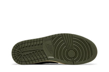 Travis Scott x Air Jordan 1 Low Olive - imagem 4